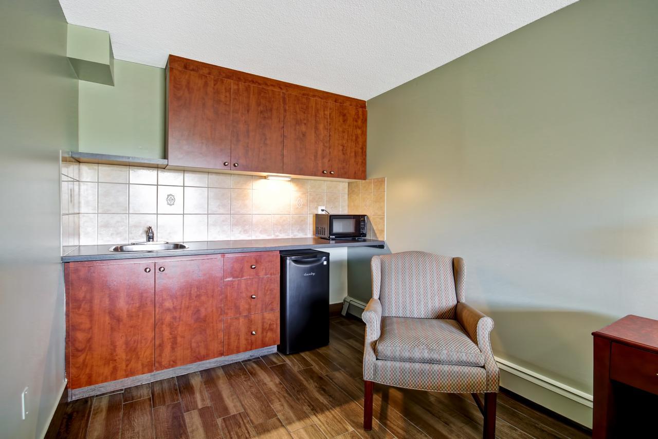 Burlington Inn Bagian luar foto