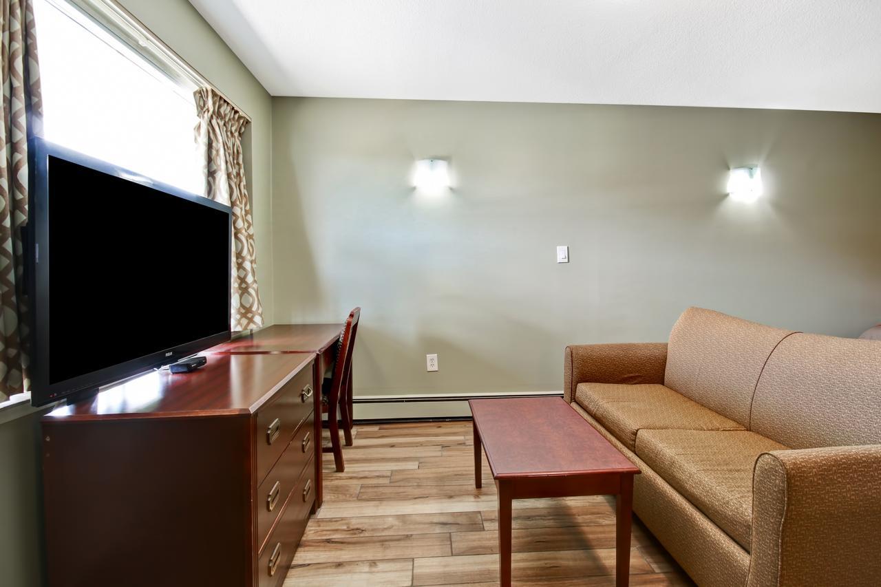 Burlington Inn Bagian luar foto