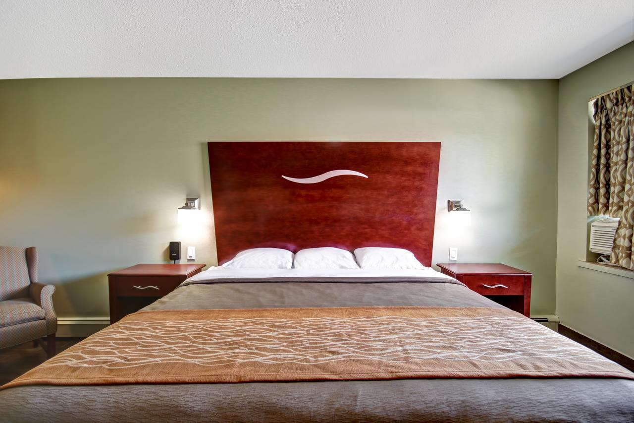 Burlington Inn Bagian luar foto